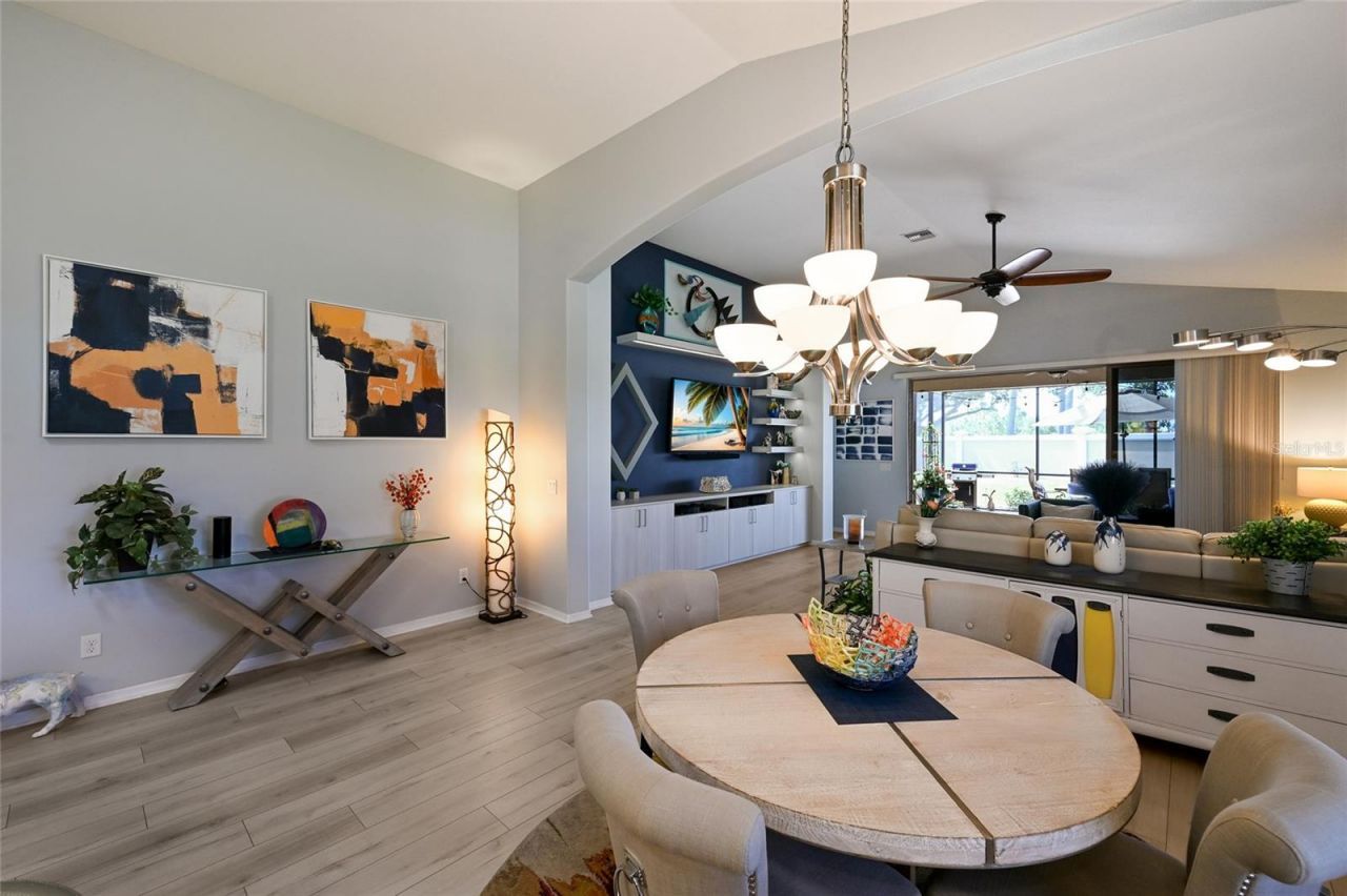 6702 41st Street Circle E, Sarasota, FL 34243 Photo