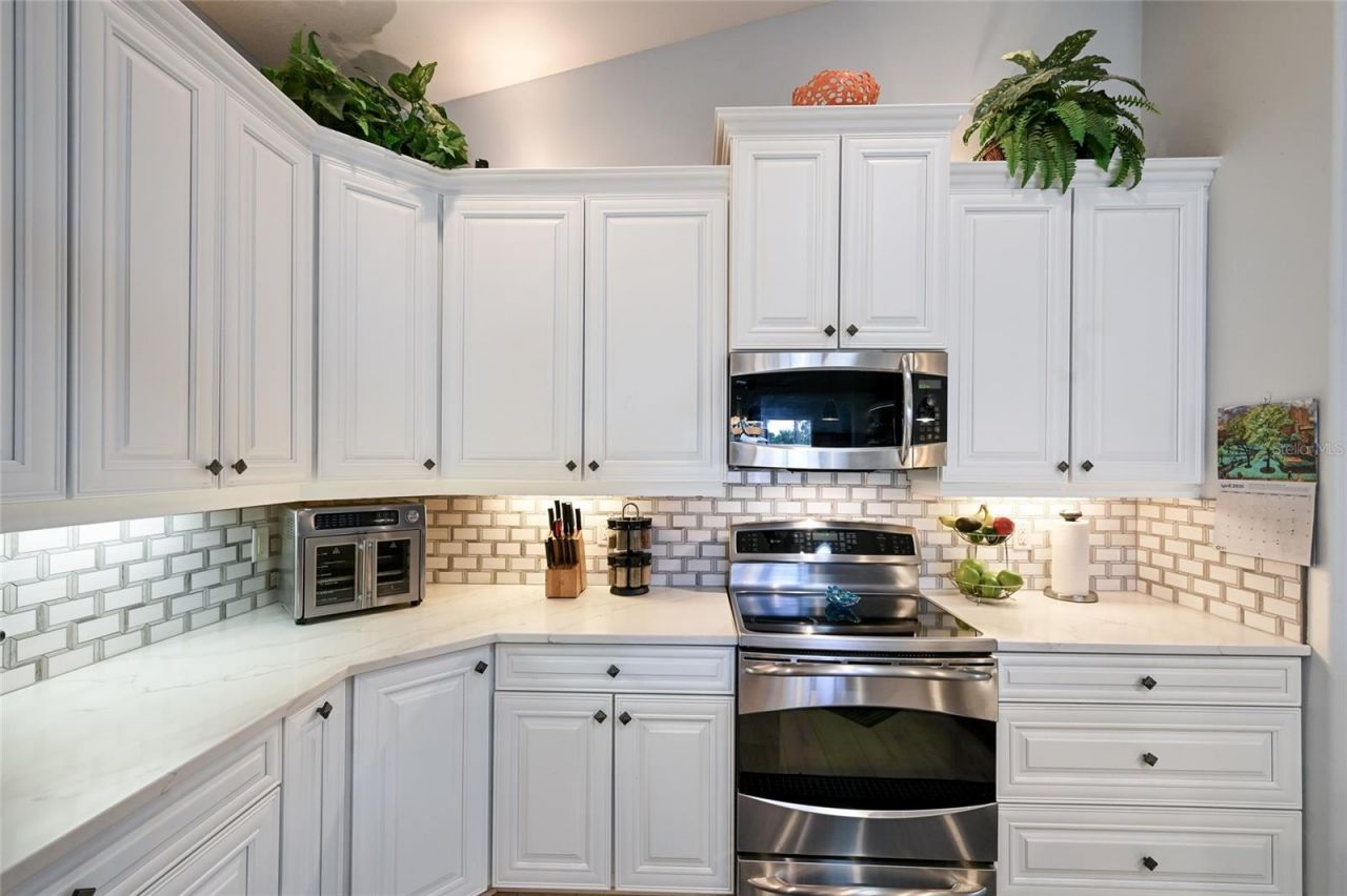 6702 41st Street Circle E, Sarasota, FL 34243 Photo