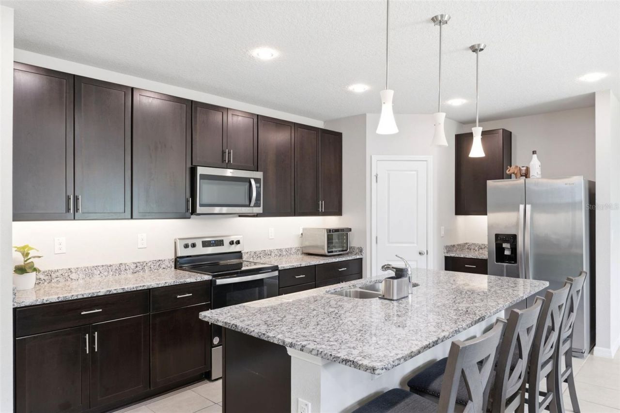 38905 Harlow Rose Drive , Zephyrhills, FL 33540 Photo