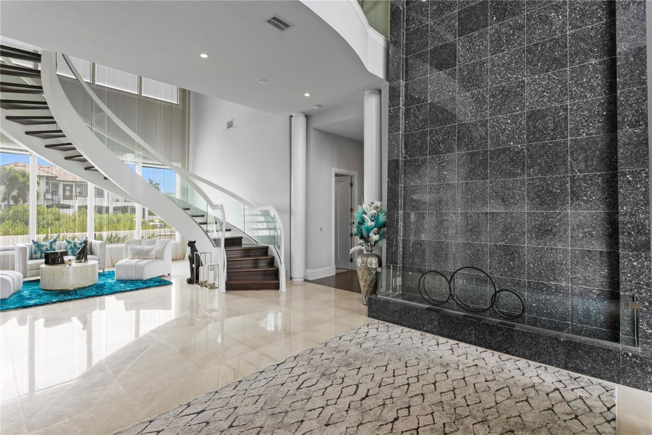 2 Sandpiper Road, Tampa, FL 33609 Photo