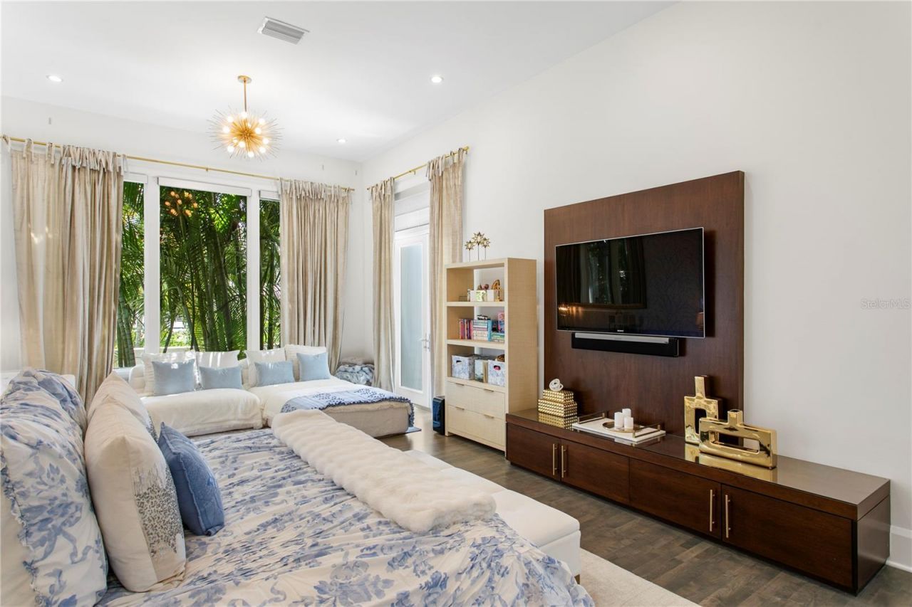 2 Sandpiper Road, Tampa, FL 33609 Photo