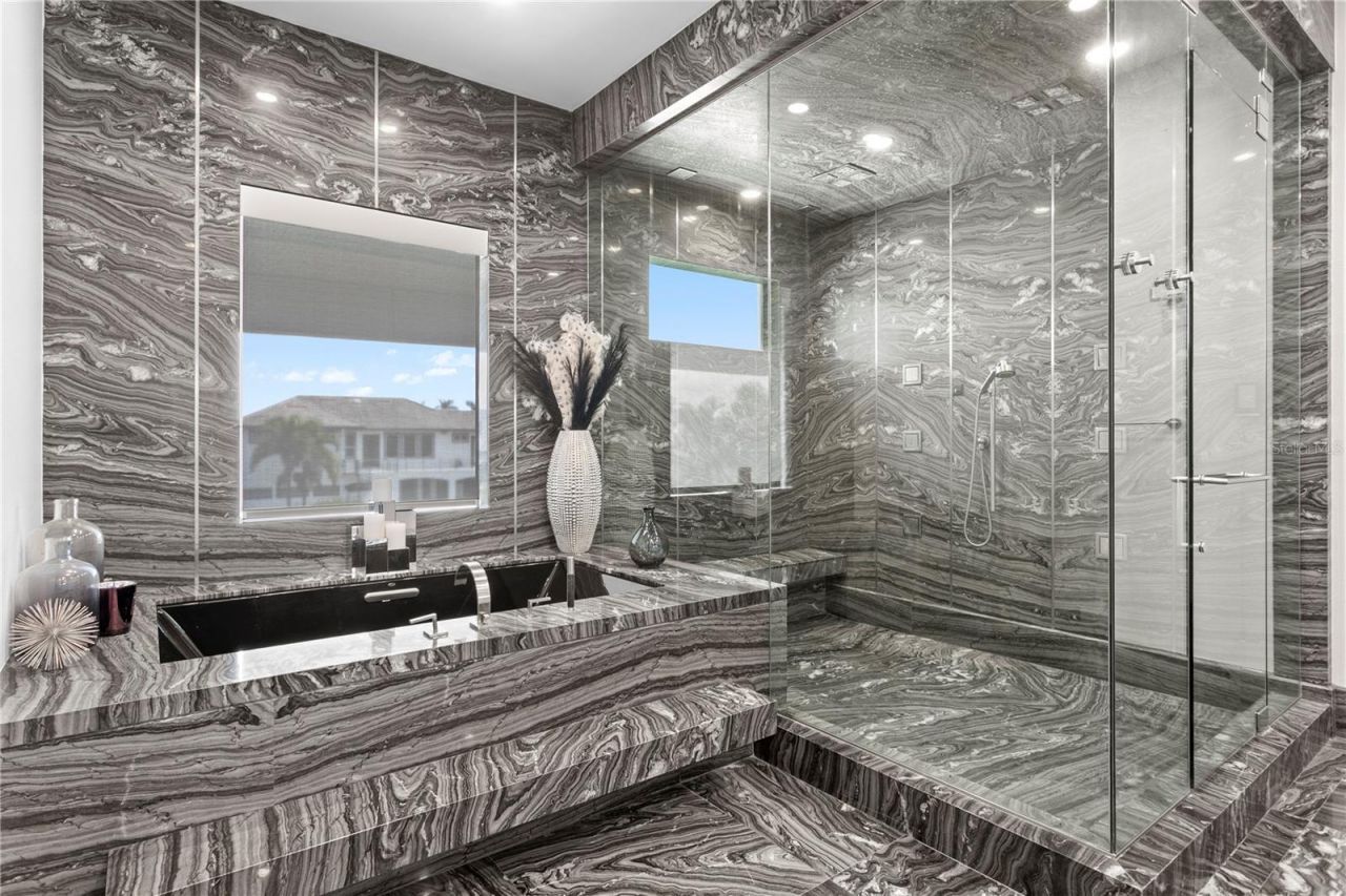2 Sandpiper Road, Tampa, FL 33609 Photo