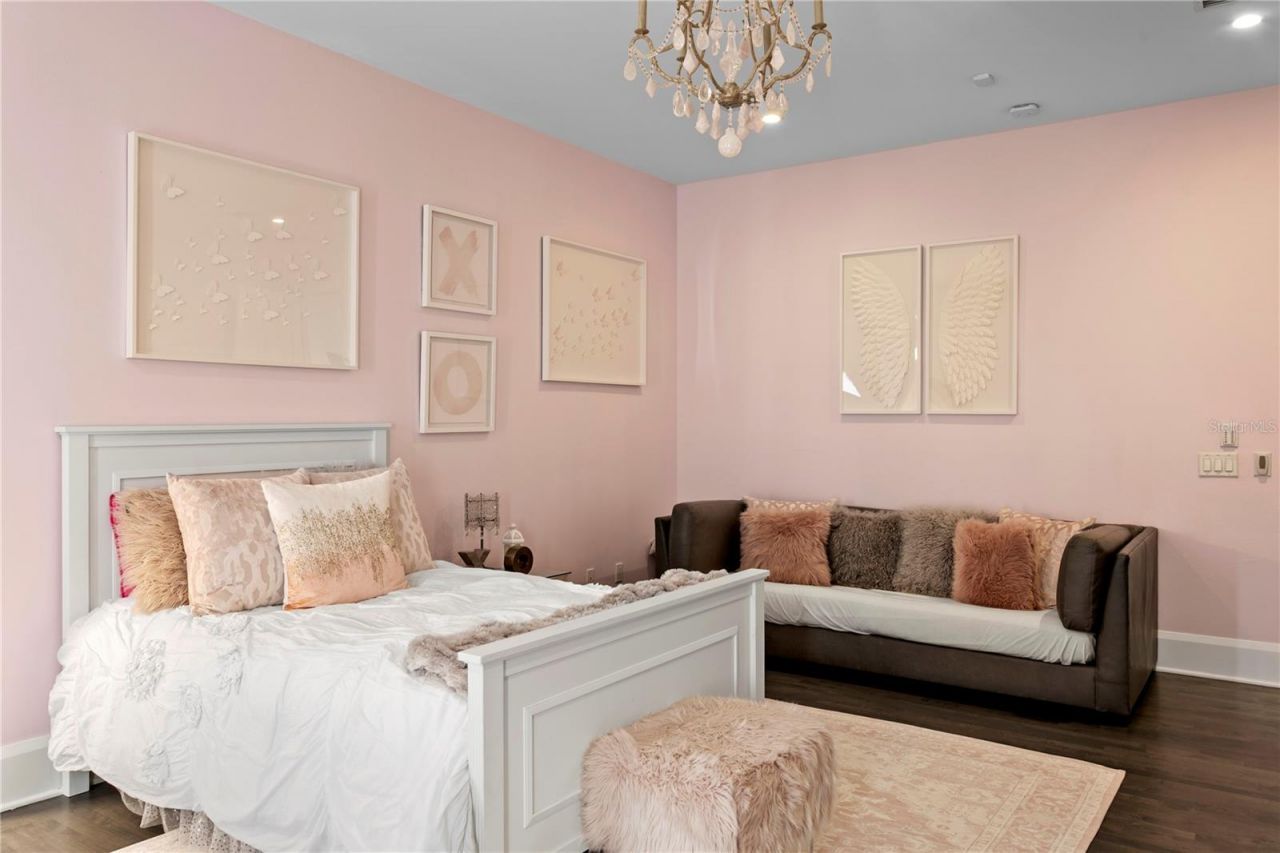2 Sandpiper Road, Tampa, FL 33609 Photo