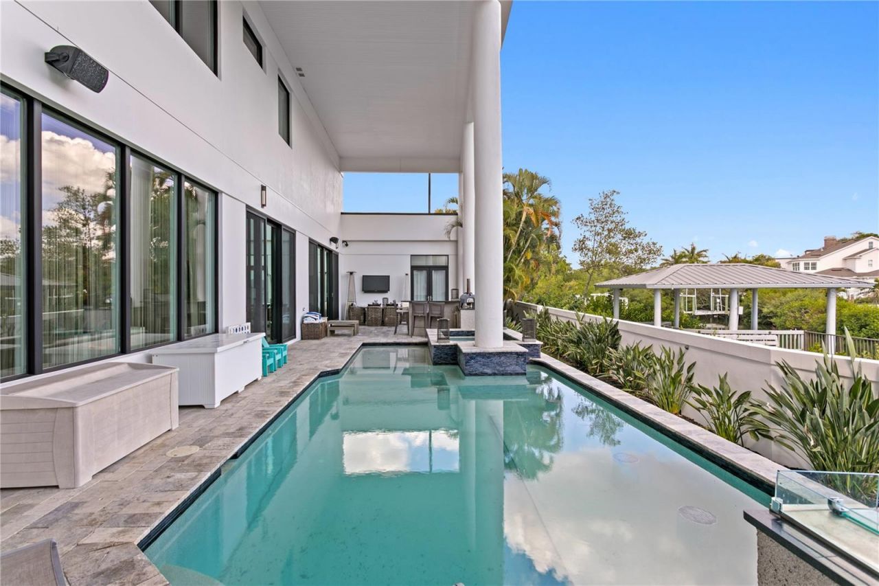 2 Sandpiper Road, Tampa, FL 33609 Photo