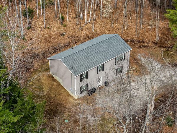 16 Death Valley Road , Minot, ME 04258