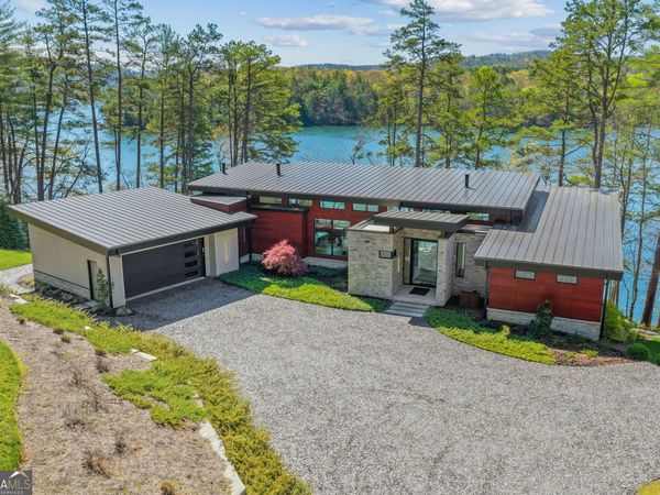 565 Wildflower Circle, Clarkesville, GA 30523