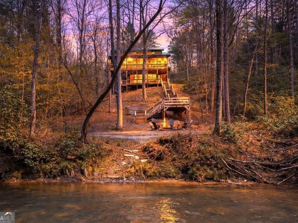 40 Graham Court, Ellijay, GA 30540