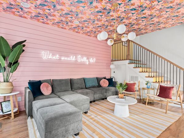 909 19th Ave N, Nashville, TN 37208