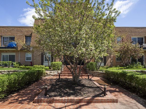 1250 Park Avenue , Unit 435, Highland Park, IL 60035