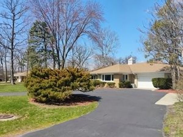 17w120 Woodland Avenue , Bensenville, IL 60106