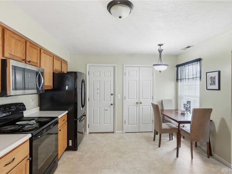 6674 Villager Place, Mason, OH 45040 Photo 11