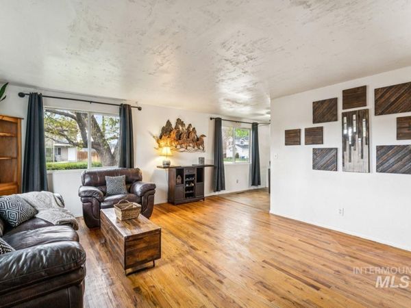 3840 N Jackie Ln, Boise, ID 83704