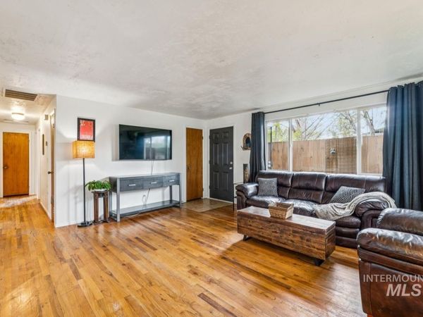 3840 N Jackie Ln, Boise, ID 83704