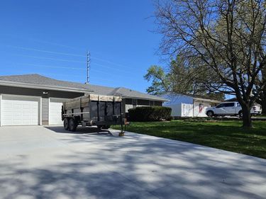 3073 S 72nd Avenue , Omaha, NE 68124