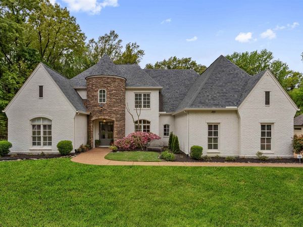 1881 RIVERDALE RD, Germantown, TN 38138