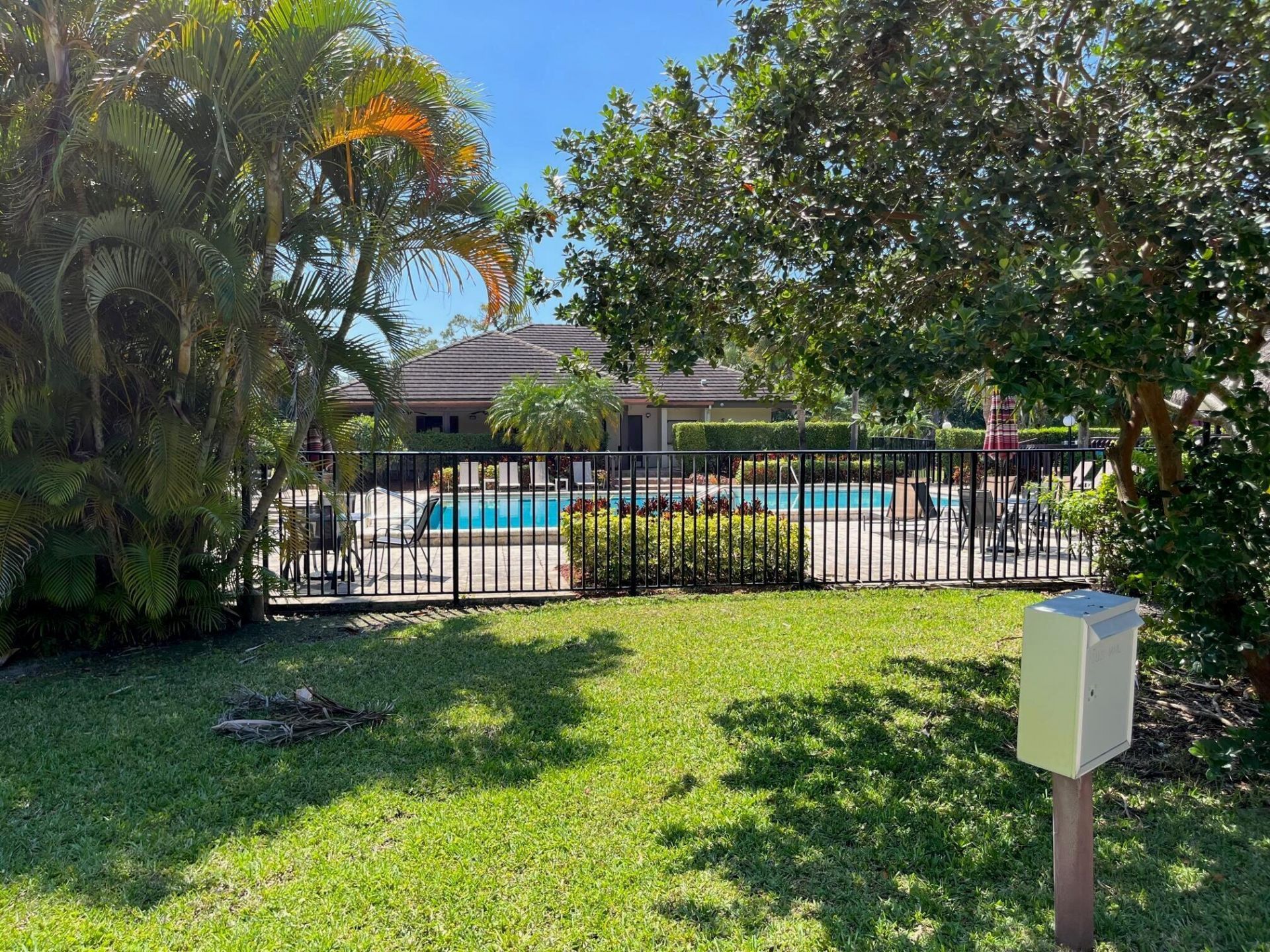 9256 Sabal Ridge Circle, Unit D, Boca Raton, FL 33428 Photo