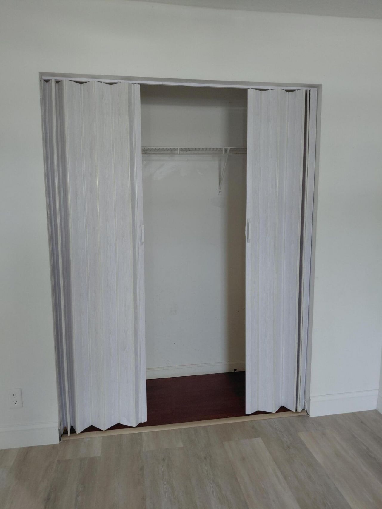 647 Latona Avenue, Lake Worth Beach, FL 33460 Photo