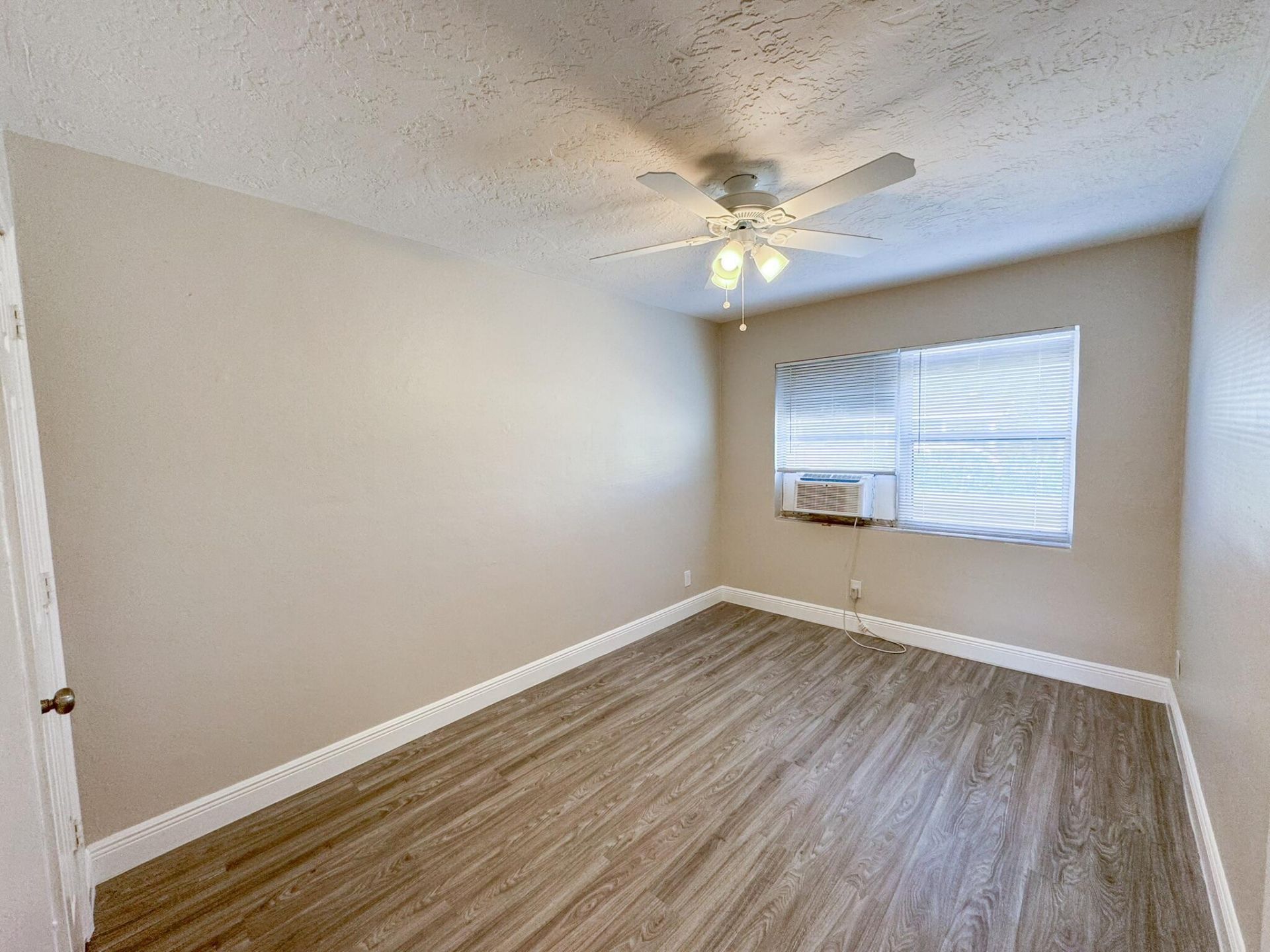 908 14th Street, Unit #1, West Palm Beach, FL 33401 Photo