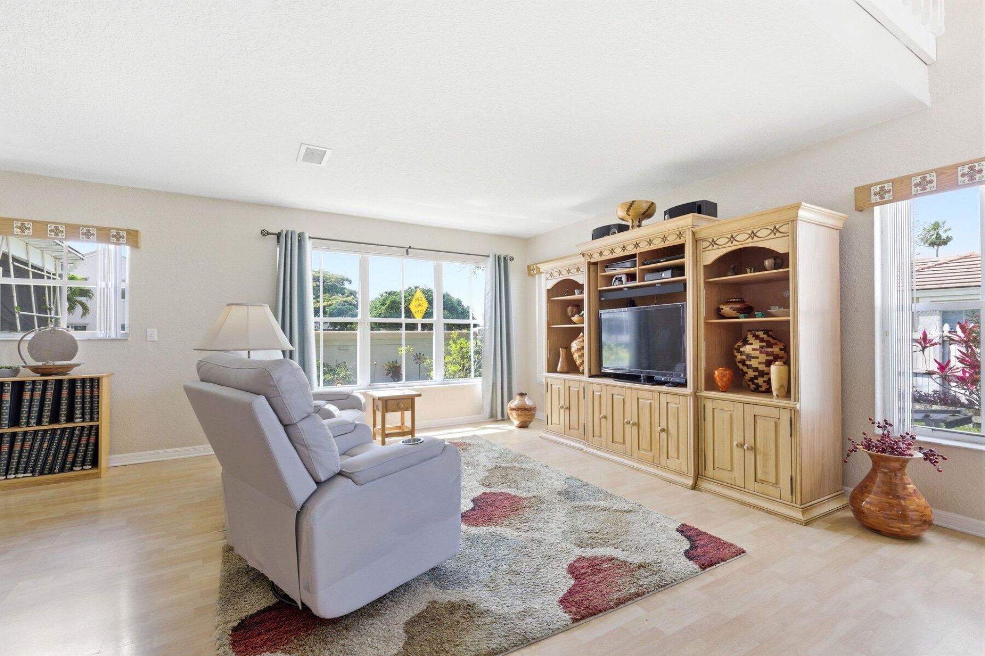 3135 Sunset Circle, Margate, FL 33063 Photo