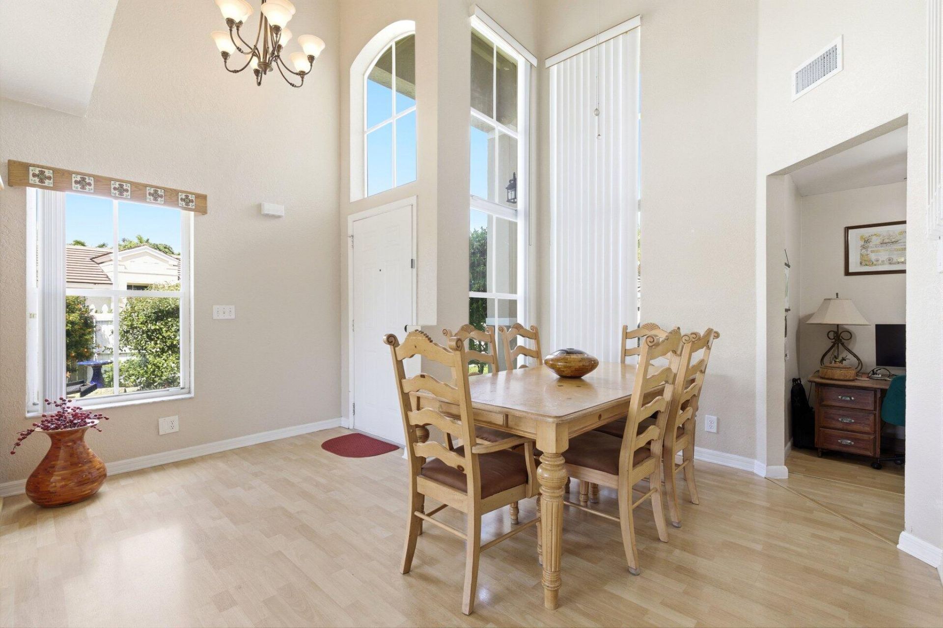 3135 Sunset Circle, Margate, FL 33063 Photo