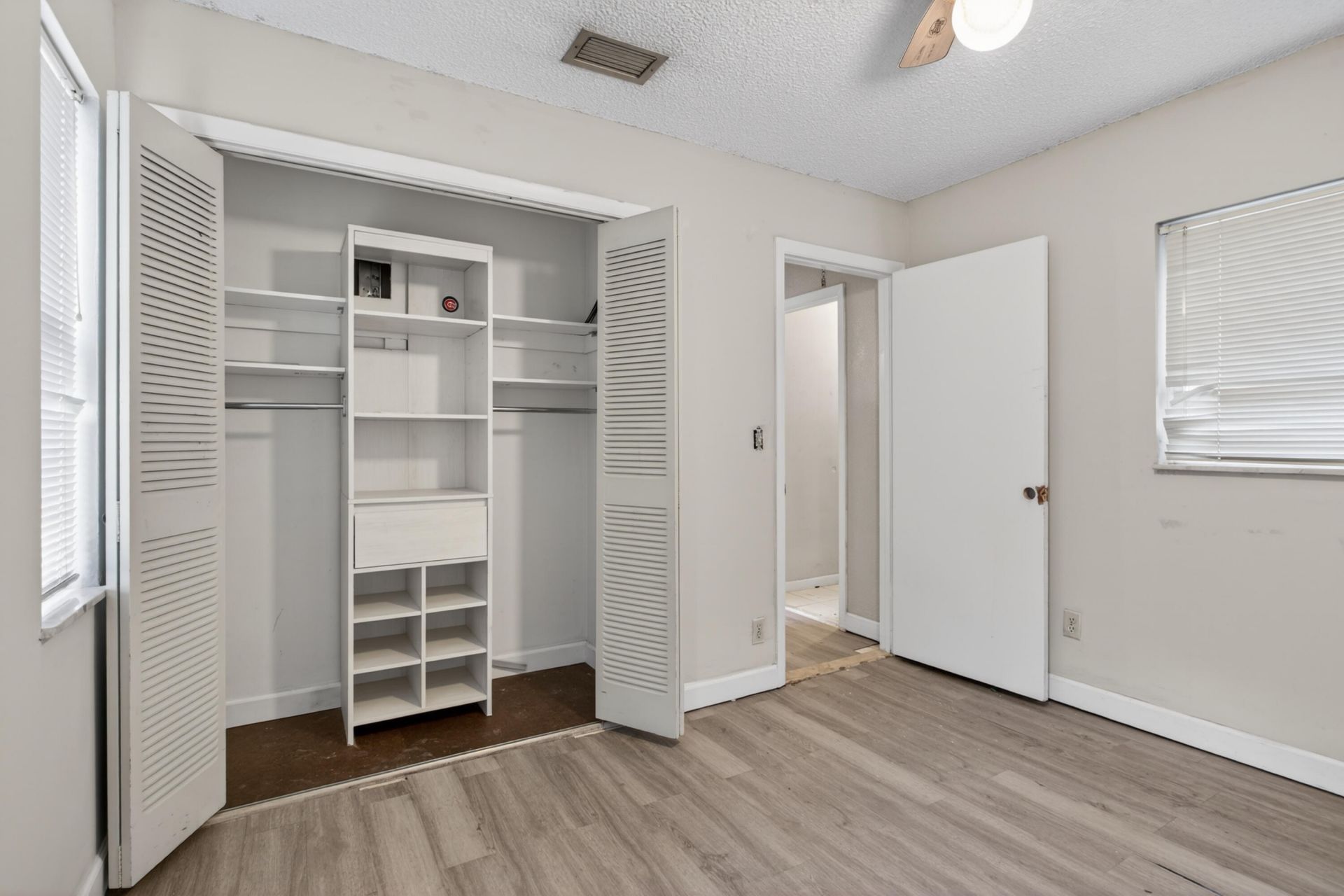 8122 NW 73rd Avenue, Tamarac, FL 33321 Photo