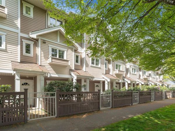 1870 Cook St , Unit 3, Victoria, BC V8T 3P6