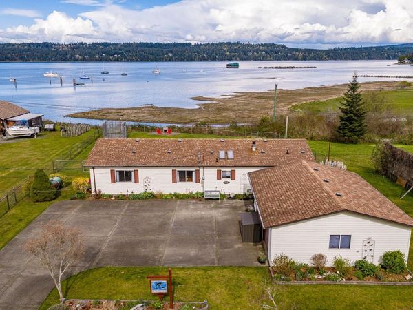 7442 Yake Rd, Fanny Bay, BC V0R 1W0