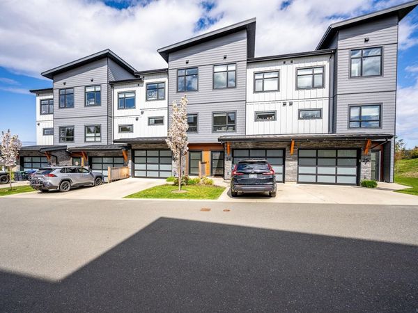 623 Crown Isle Blvd, Unit 23, Courtenay, BC V9N 9W1