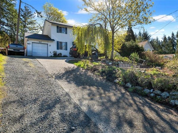 2547 Davidson Rd, Shawnigan Lake, BC V0R 2W2