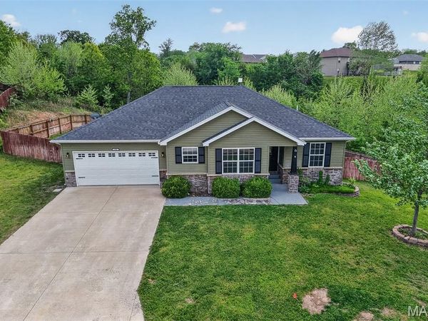 106 Iron Court, St Robert, MO 65584