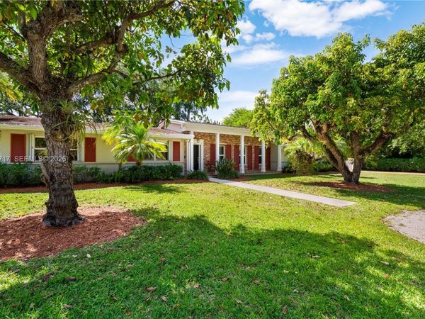 9830 SW 69th Ave , Pinecrest, FL 33156