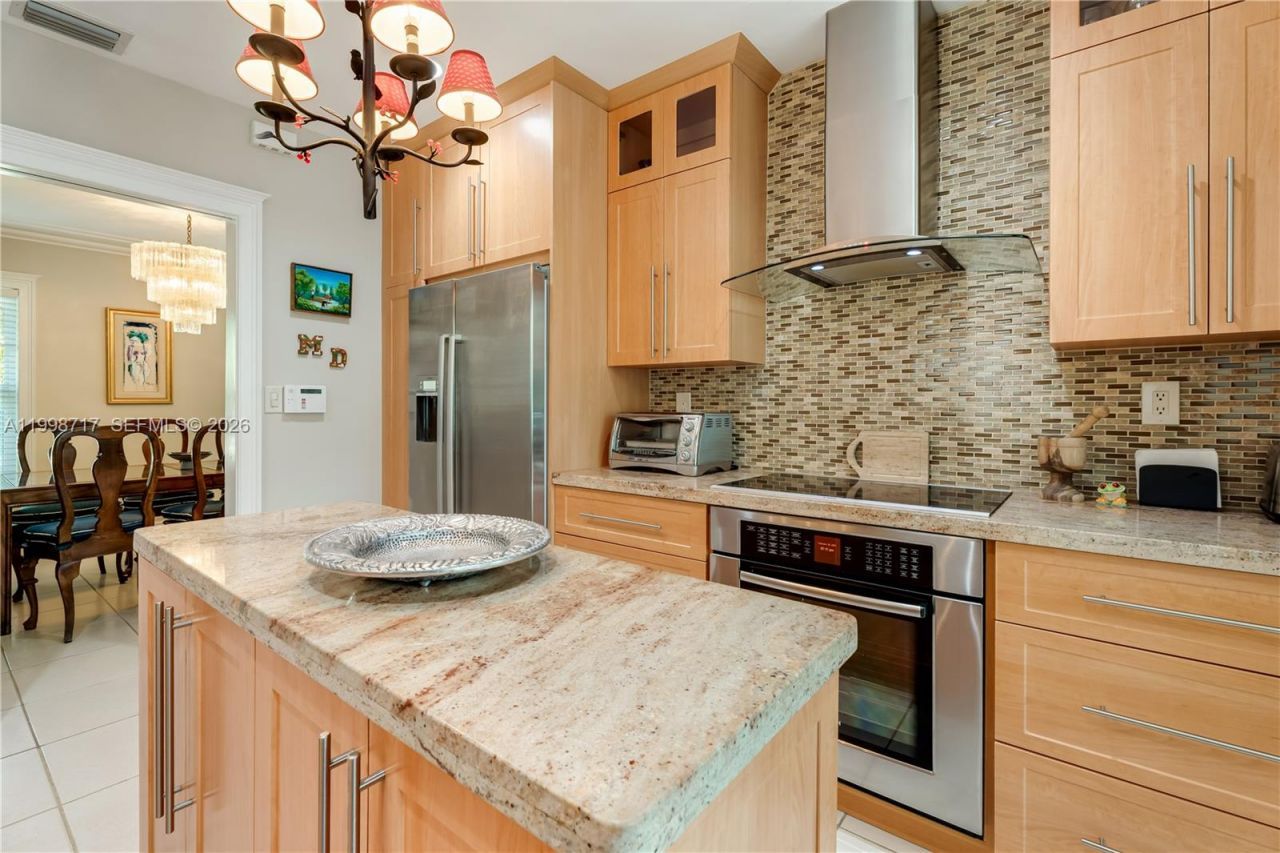 9830 SW 69th Ave , Pinecrest, FL 33156 Photo