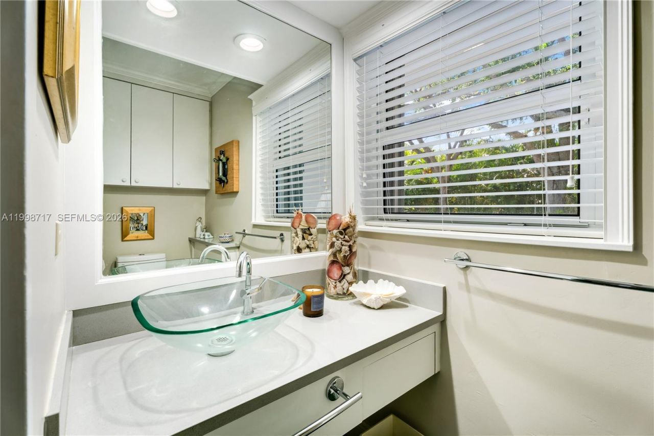 9830 SW 69th Ave , Pinecrest, FL 33156 Photo