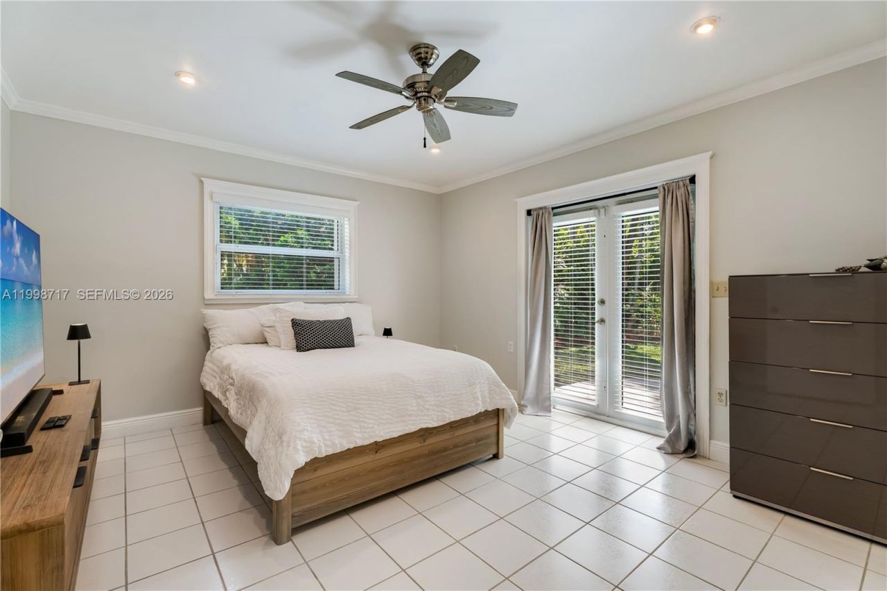 9830 SW 69th Ave , Pinecrest, FL 33156 Photo