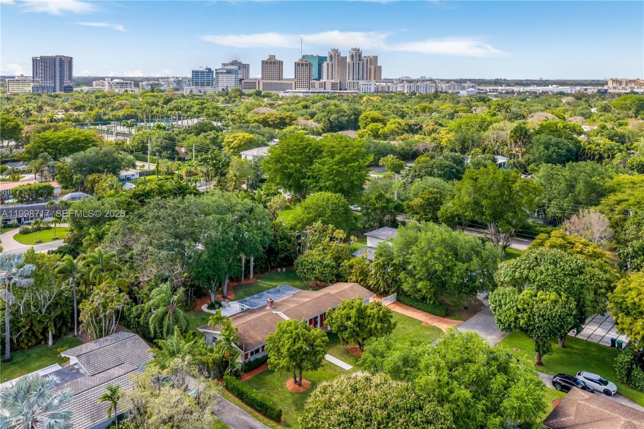 9830 SW 69th Ave , Pinecrest, FL 33156 Photo