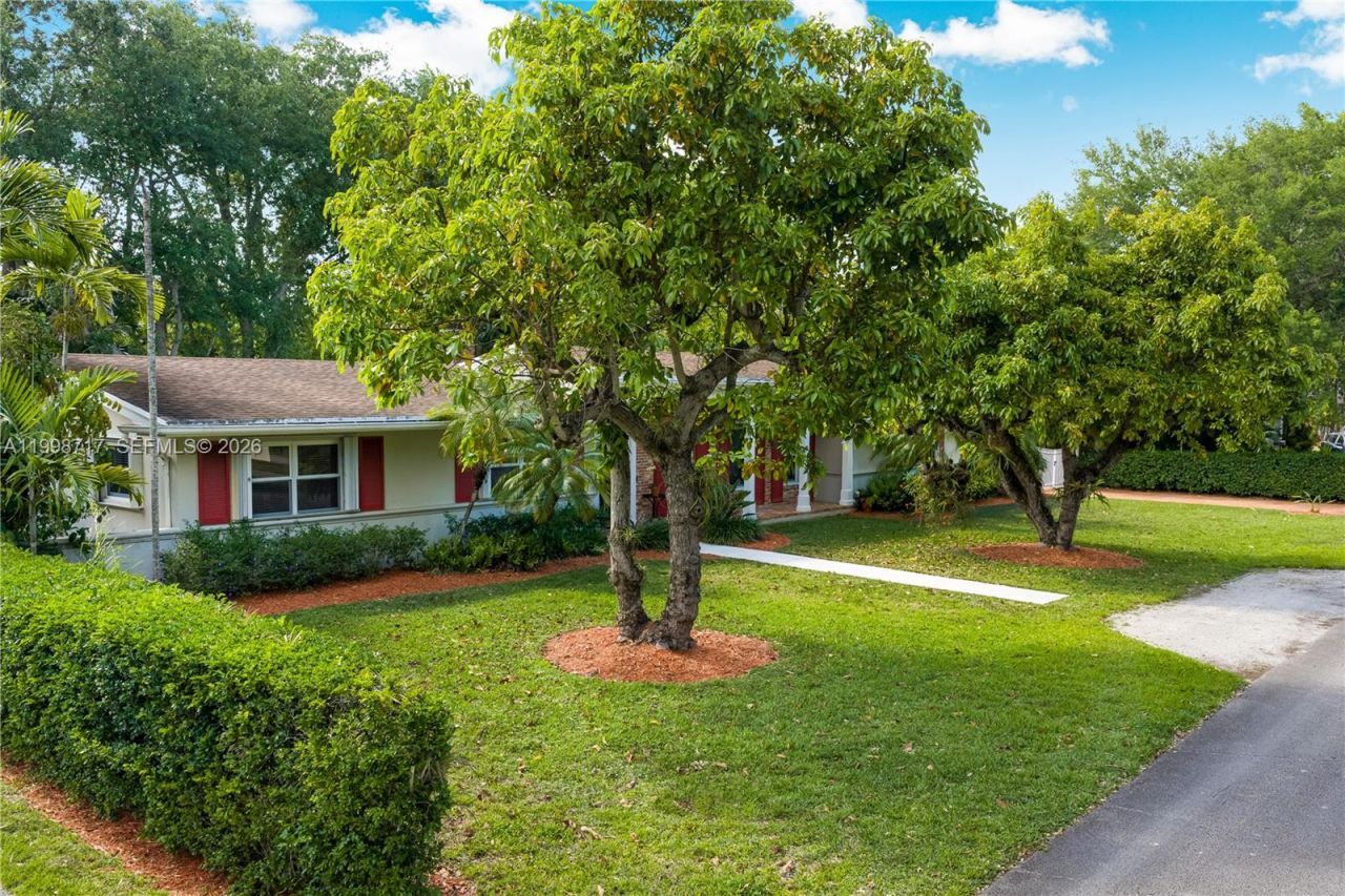 9830 SW 69th Ave , Pinecrest, FL 33156 Photo