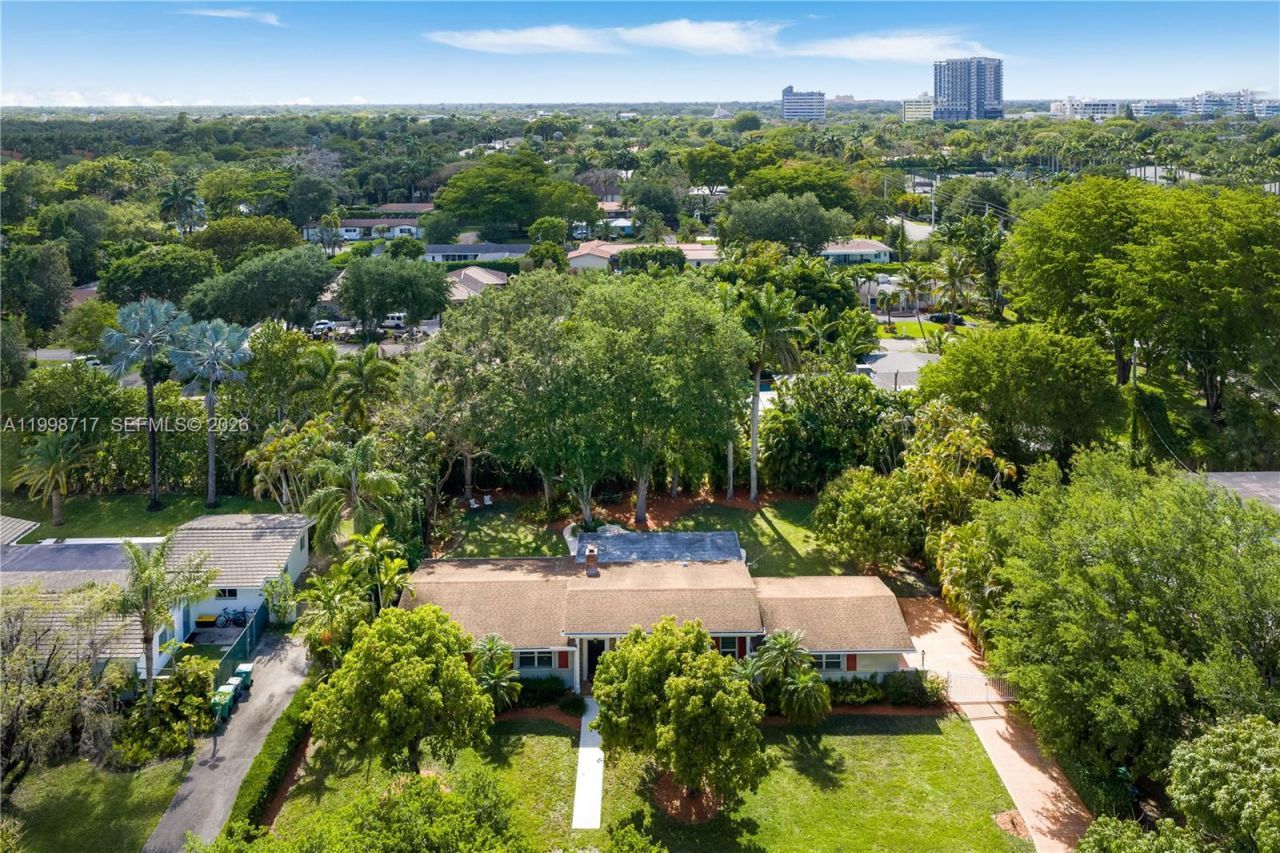 9830 SW 69th Ave , Pinecrest, FL 33156 Photo