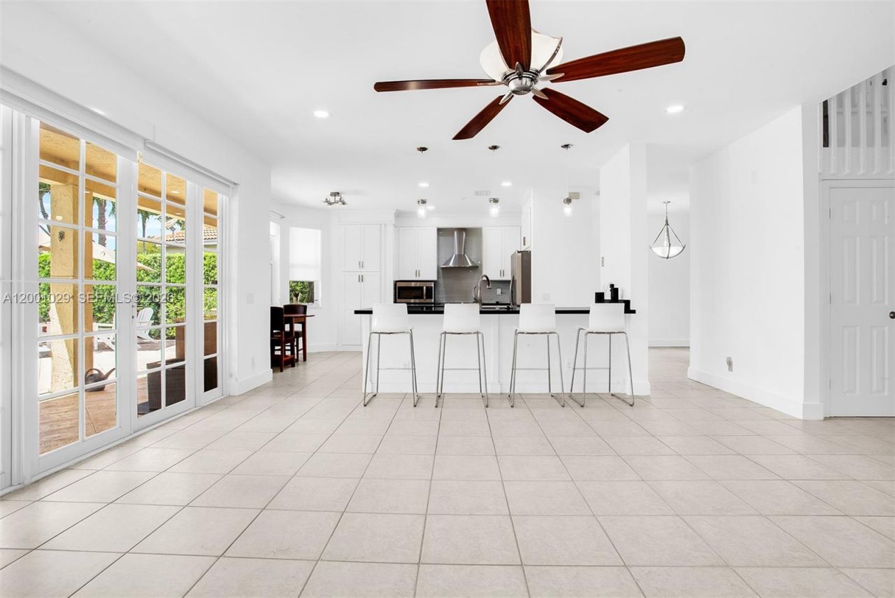 4467 Fox Glove Ln, Weston, FL 33331 Photo