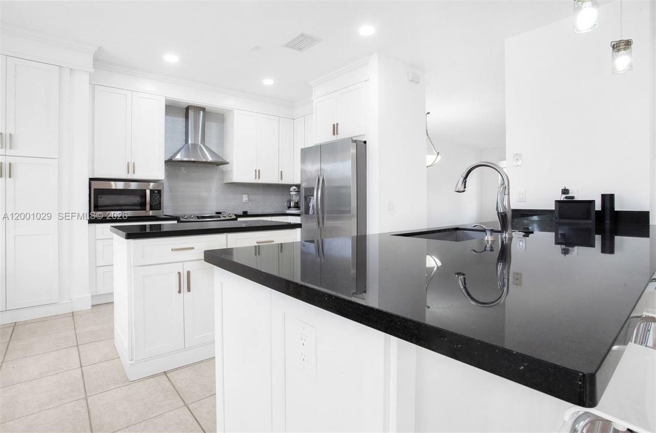 4467 Fox Glove Ln, Weston, FL 33331 Photo