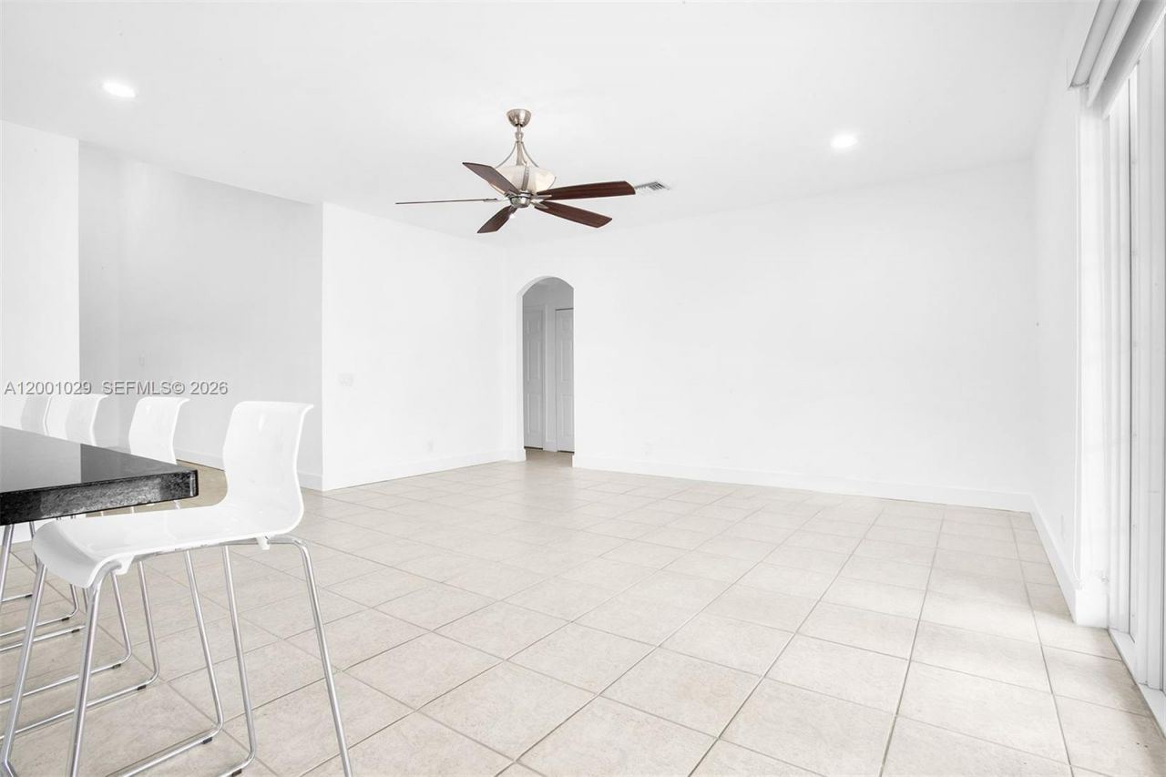 4467 Fox Glove Ln, Weston, FL 33331 Photo