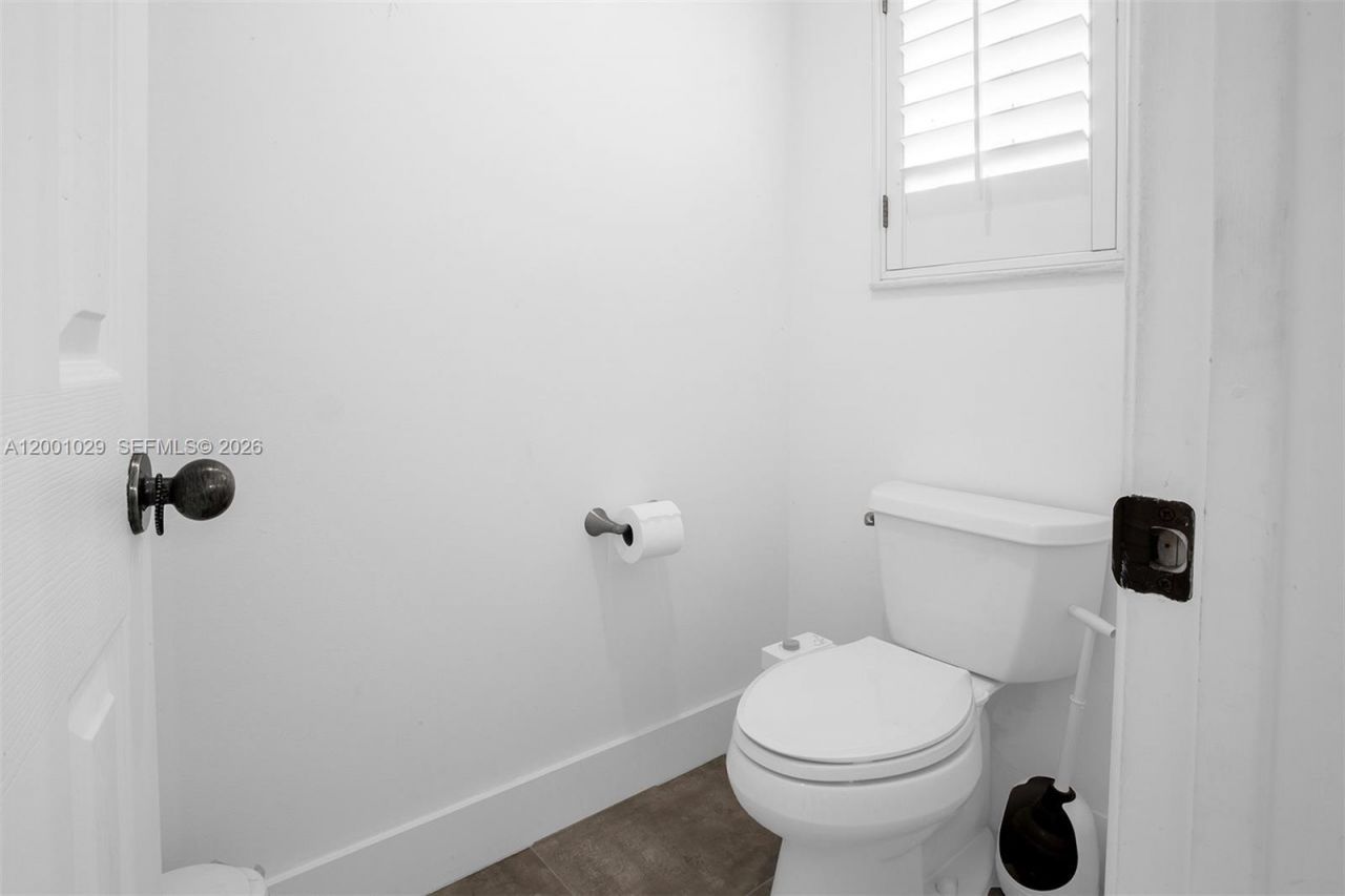 4467 Fox Glove Ln, Weston, FL 33331 Photo