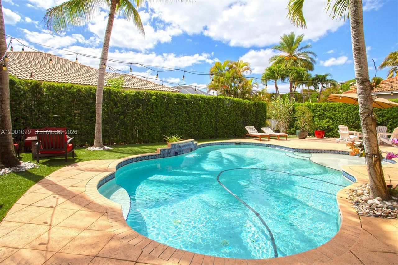 4467 Fox Glove Ln, Weston, FL 33331 Photo