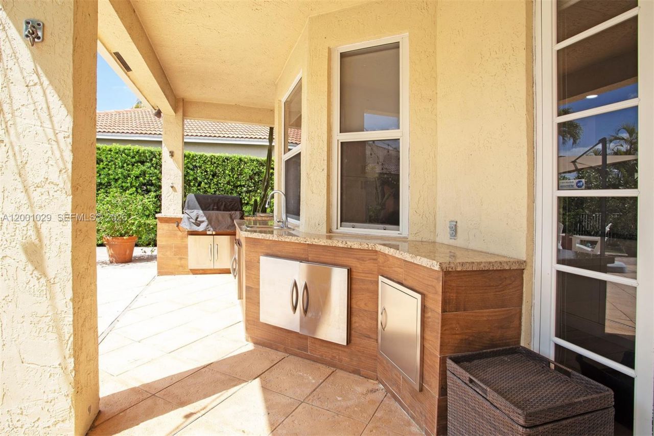 4467 Fox Glove Ln , Weston, FL 33331 Photo