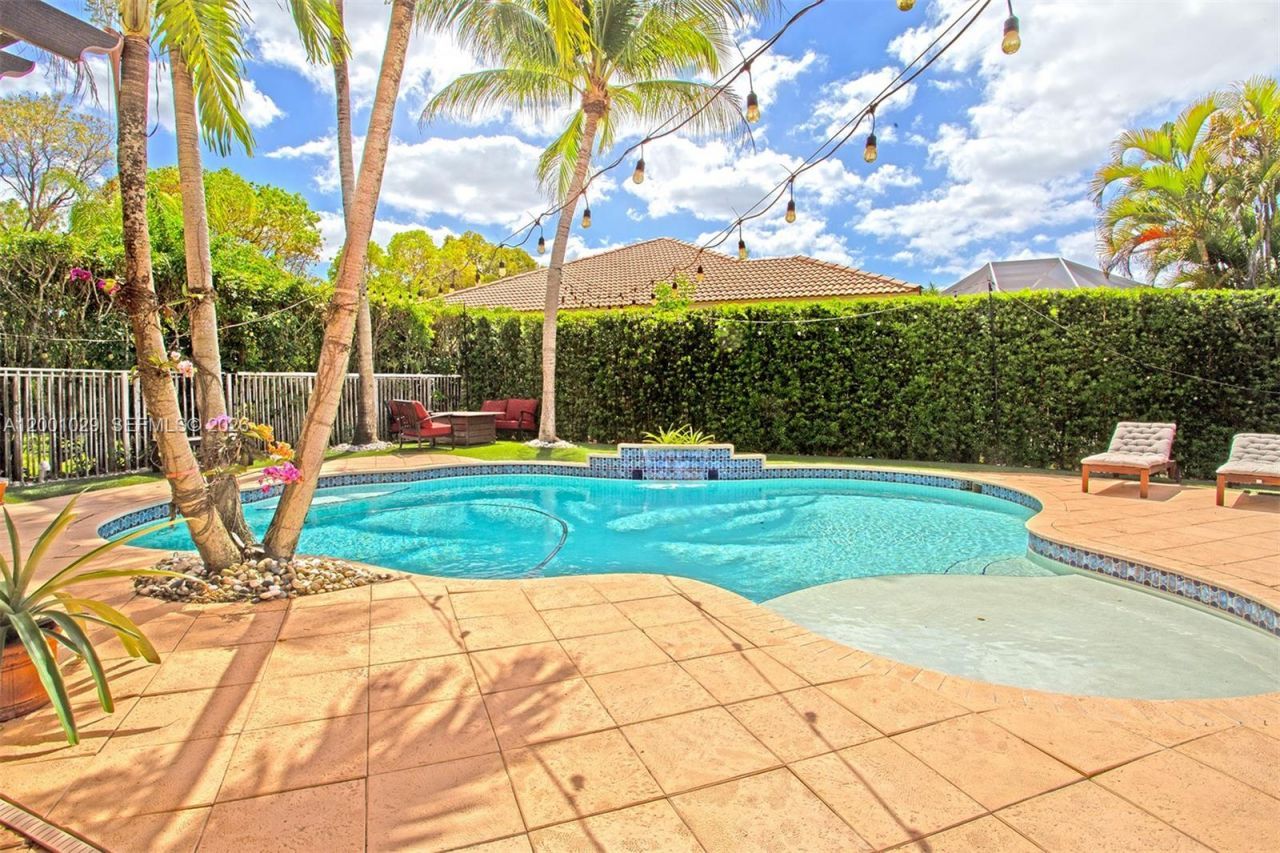 4467 Fox Glove Ln, Weston, FL 33331 Photo