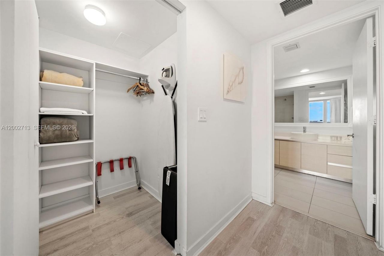 2602 E Hallandale Beach Blvd , Unit R1104, Hallandale Beach, FL 33009 Photo