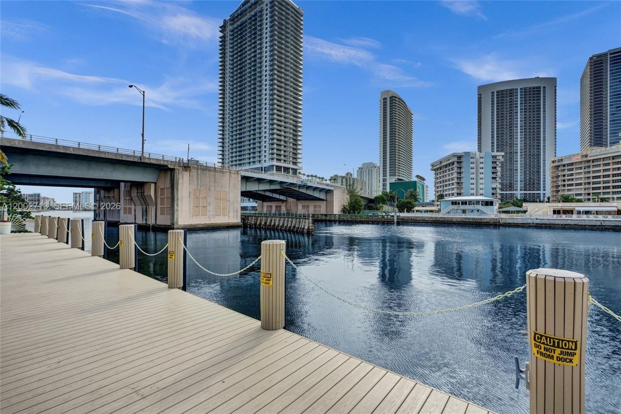 2602 E Hallandale Beach Blvd , Unit R1104, Hallandale Beach, FL 33009 Photo