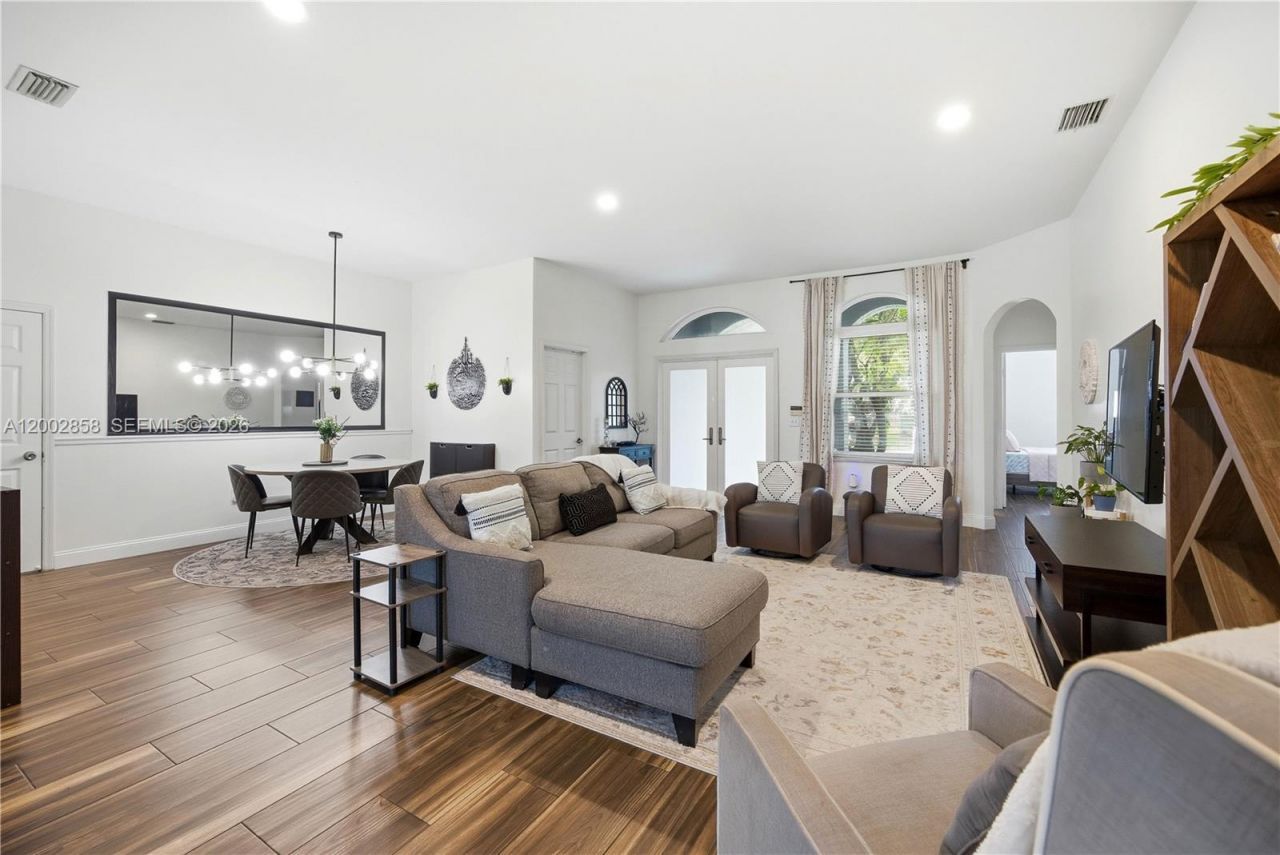 2615 SE 5th Ct , Homestead, FL 33033 Photo