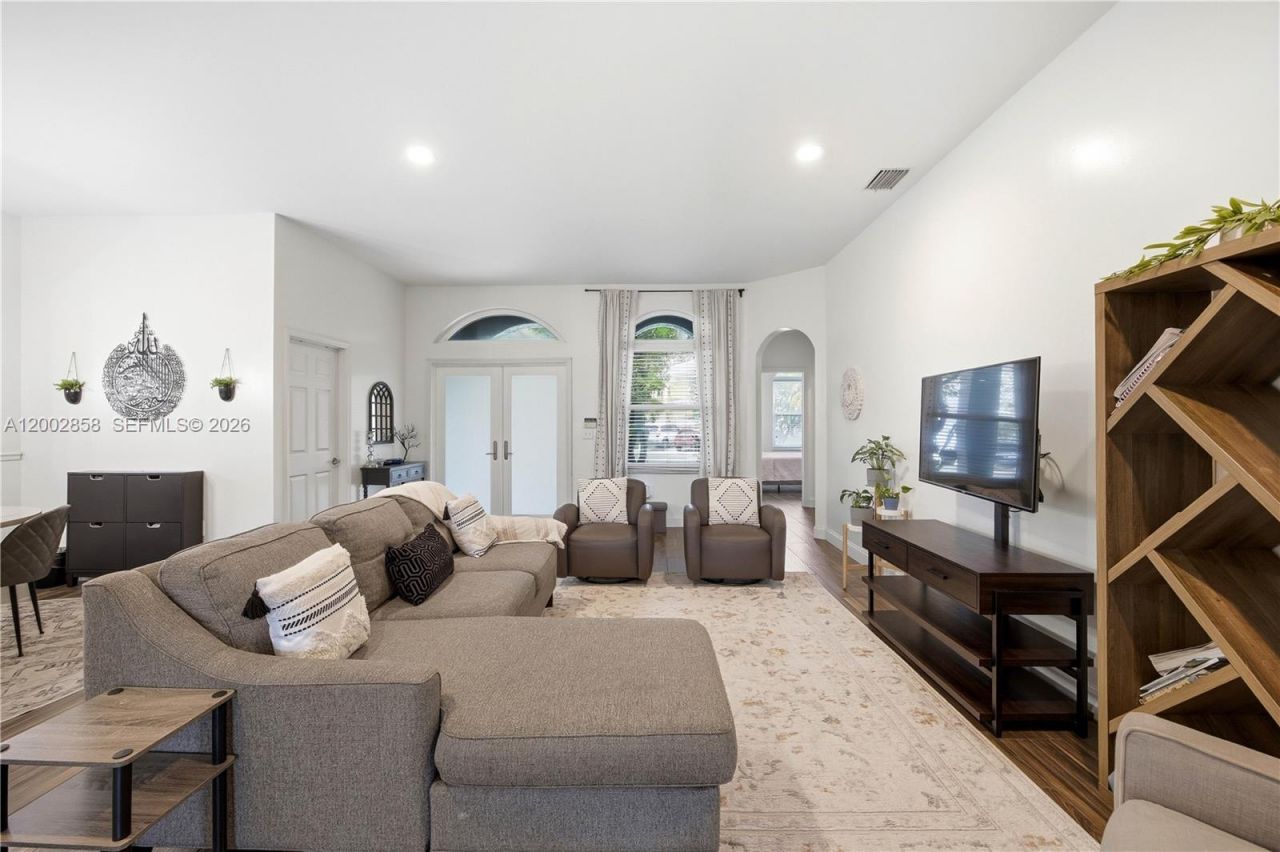 2615 SE 5th Ct , Homestead, FL 33033 Photo