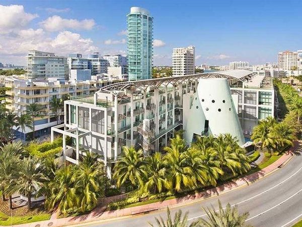 6000 Collins Ave , Unit 313, Miami Beach, FL 33140