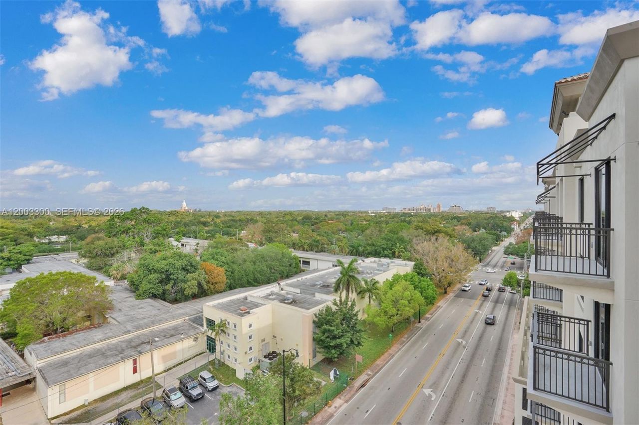 301 Altara Ave, Unit 821, Coral Gables, FL 33146 Photo